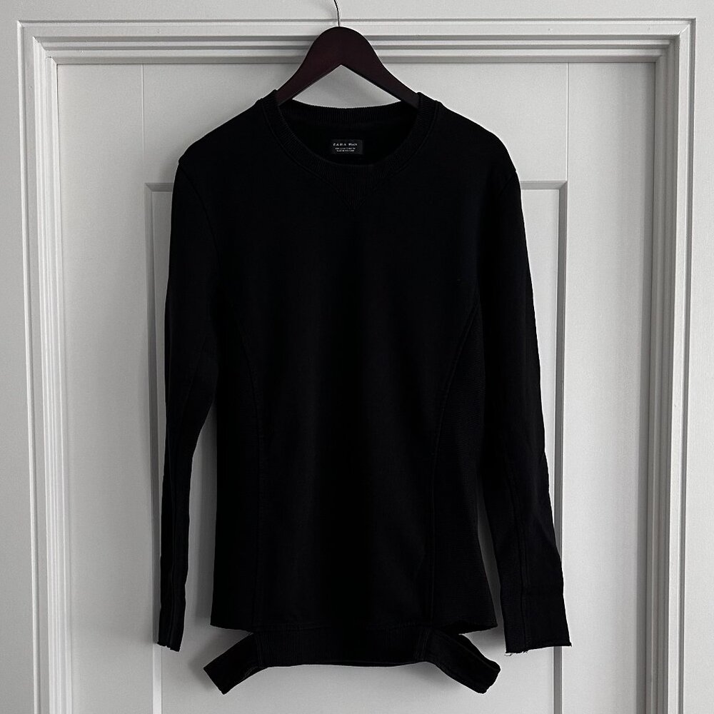 ZARA FITTED SLIT SWEATER IN BLACK
